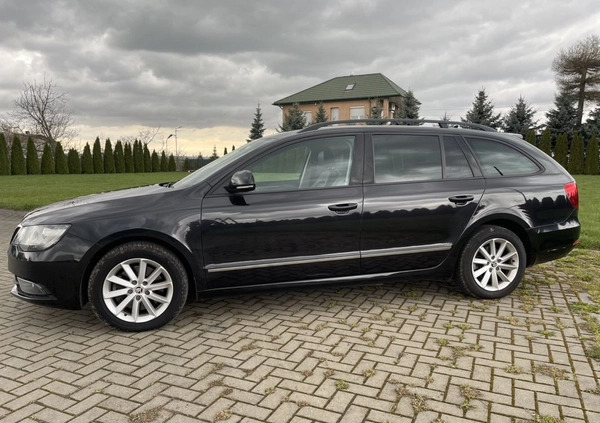 Skoda Superb cena 34900 przebieg: 260000, rok produkcji 2014 z Łobez małe 436
